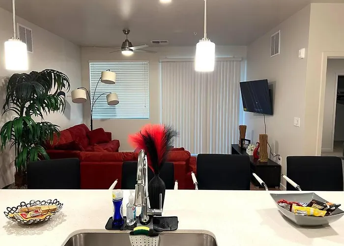 Apartment Westgate, Stadium Stunning First Floor 2bed 2bath Glendale